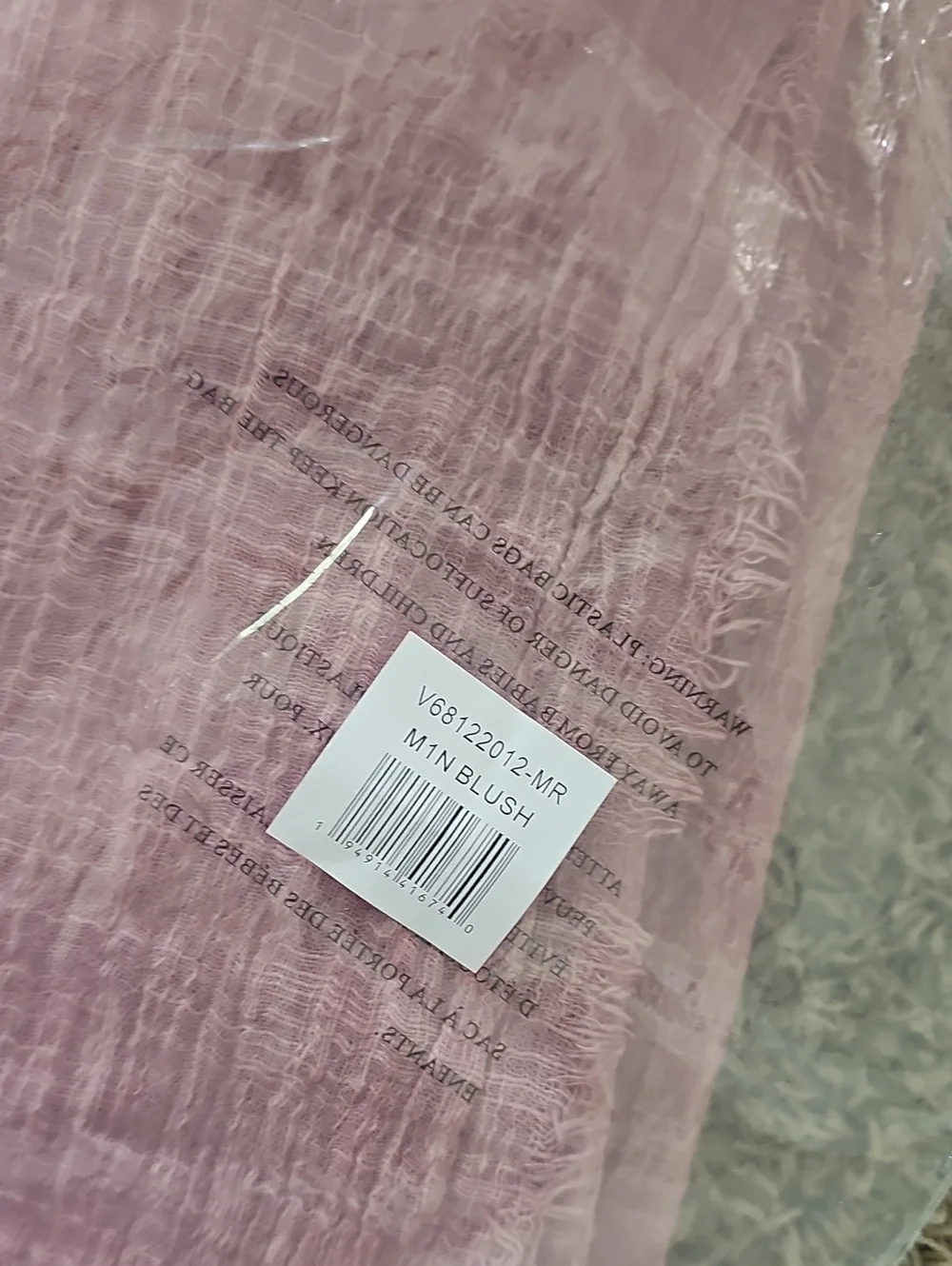 NWT Vince Camuto Scarf 100% Cotton Crinkled Gauze Texture Frayed Tassel Edges